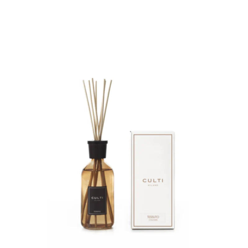 Diffuser Brown Tessuto Reed diffuser, cassis leaves and musk 500ML