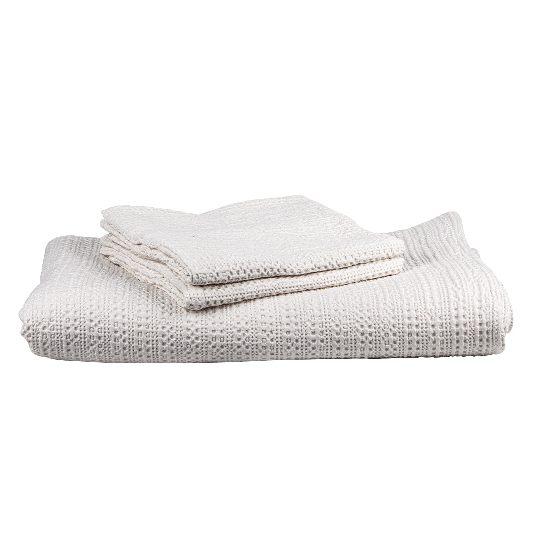 White Waffle Bed Spread And 2 Euro Sham