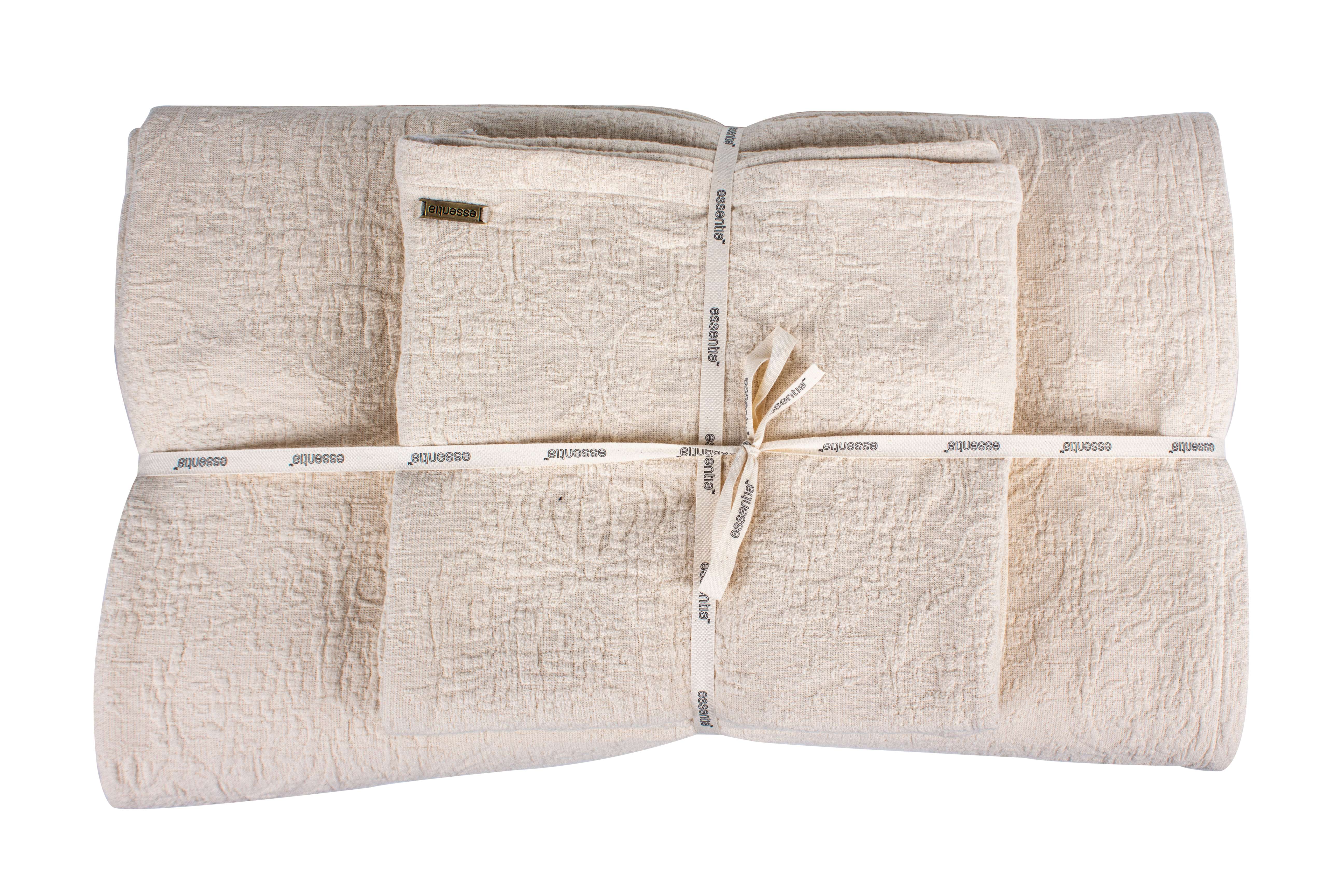 Ivory Jacquard Bed Spread And 2 Euro Sham