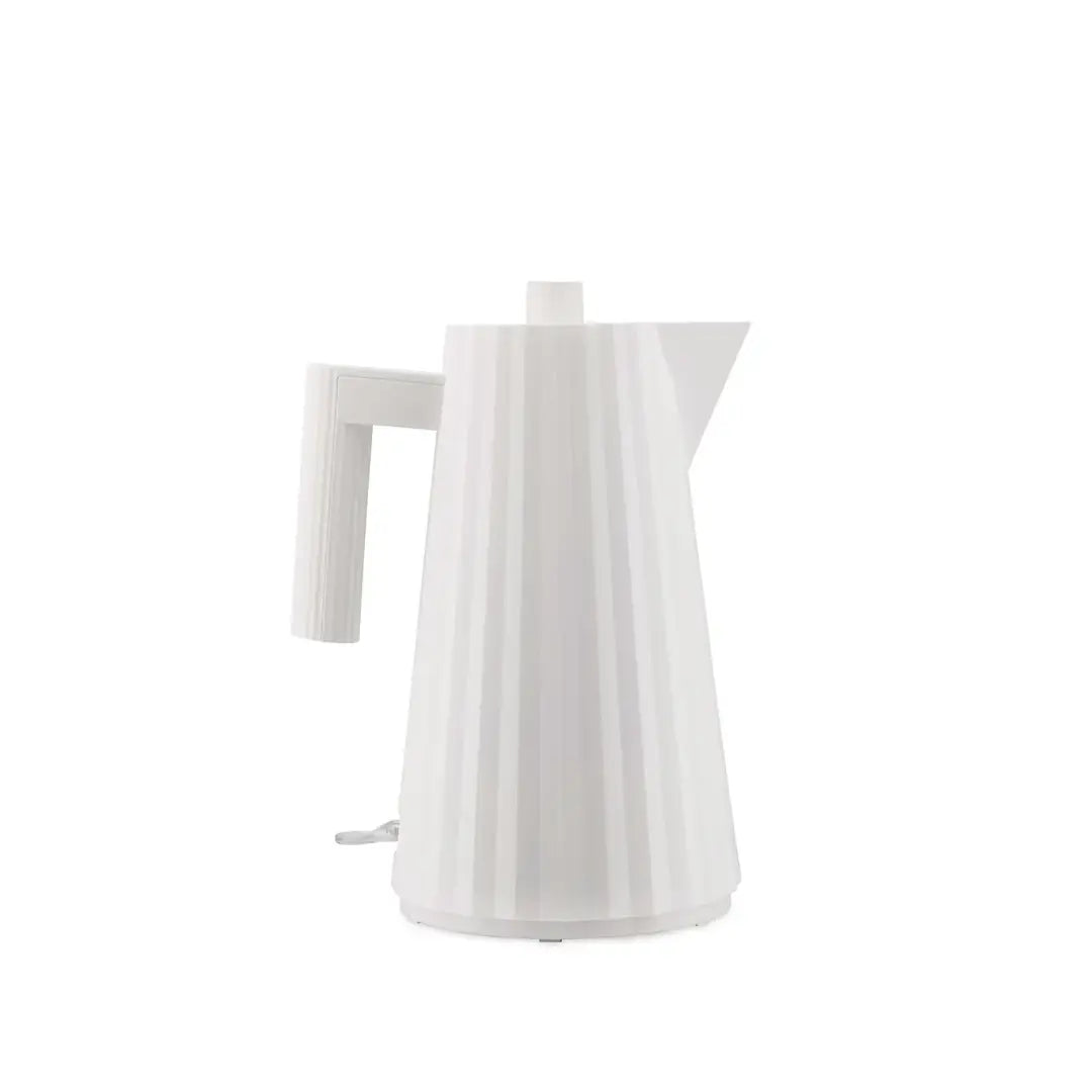 Plisse Electric Kettle in White by Michele De Lucchi for Alessi